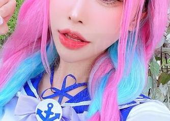 抓住那一瞬间：花リリ(Plant Lily)图包里的井上武奈资源竟然这么魔幻！